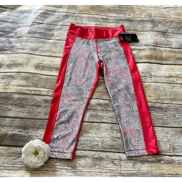 NWT UNDER ARMOUR CROP LEGGING-MEDIUM - Picture 11 of 14